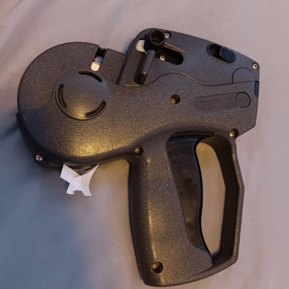 LABLE GUN